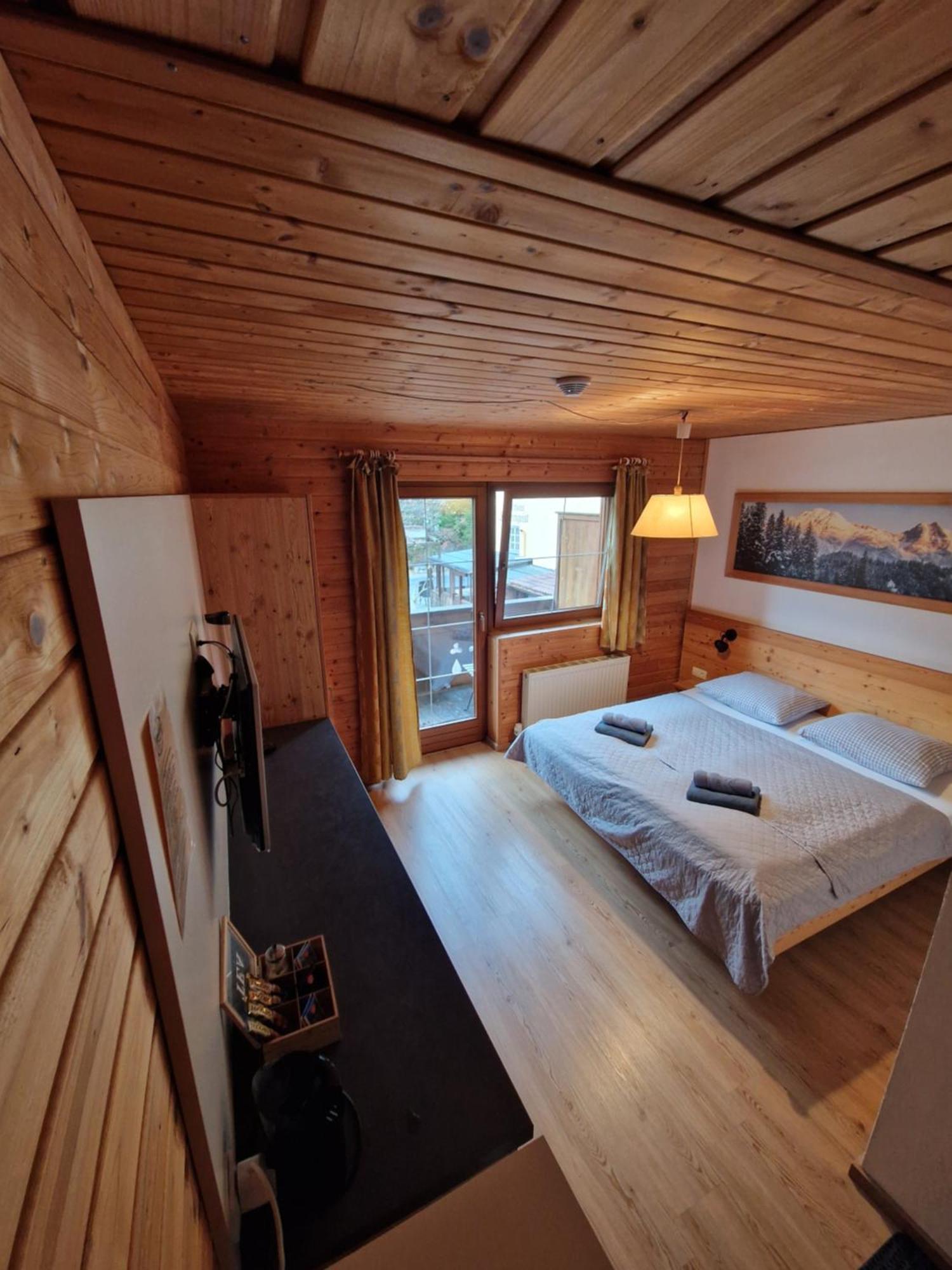 Garni Baerenwirt Bed and Breakfast Leutasch Eksteriør billede